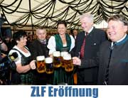 Eröffnung des 125. Bayerische Zentral-Landwirtschaftsfests: Landesbäuerin Anneliese Göller, Präsident Walter Heidl, Bundesministerin Ilse Aigner, Ministerpräsident Seehofer, Staatsminister Helmut Brunner (v.l.). © BBV